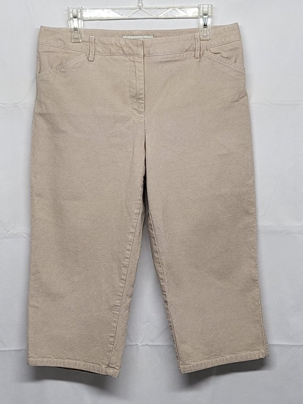Bamboo Traders Womens Capri Pants Size 8 Stretch Textured Stretch Pockets Beige